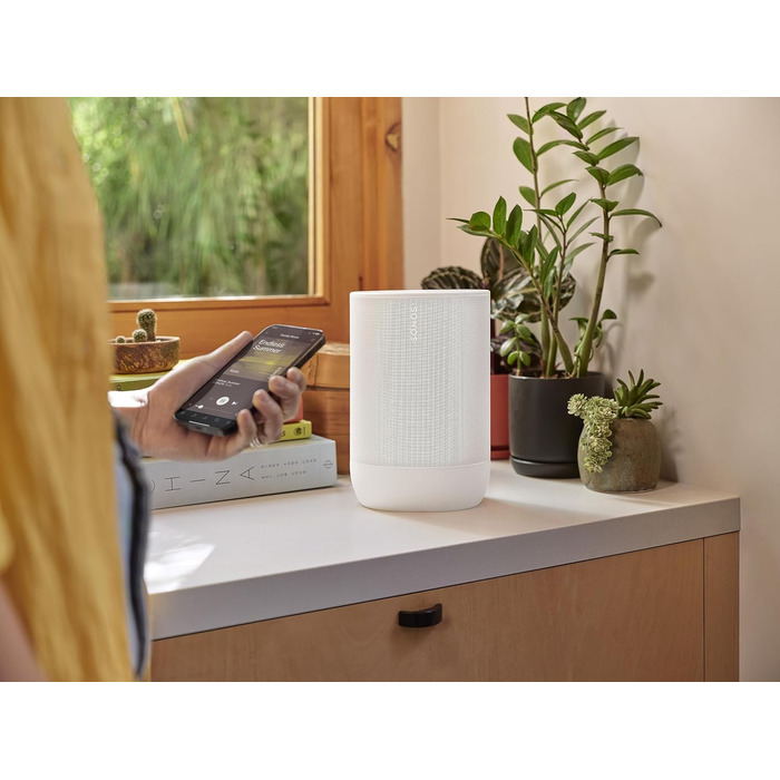 Sonos Move 2 – Портативна бездротова колонка з Wi-Fi, Bluetooth, Alexa, 24 год роботи, біла