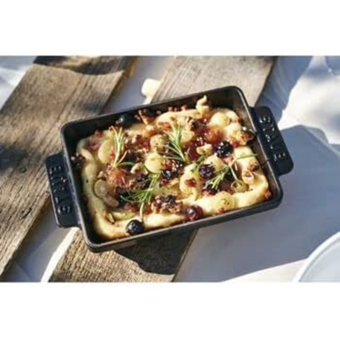 STAUB Oven Dish/Serving Dish/Casserole Dish, rectangular with 2 handles, 15x11 cm, 0.25 L, cast iron, suitable for all stovetops including induction & oven, black, 18 cm