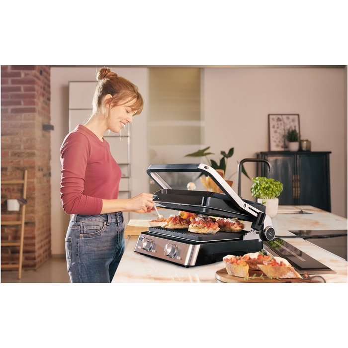Електричний гриль Braun MultiGrill 7 CG7020: 3-в-1 (контактний гриль, BBQ, духовка), 2000W, велика поверхня (12 бургерів), регулювання температури, для дому