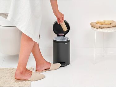 Відро Brabantia Treteimer 30л, місткість 30л, чорний матовий, з внутрішнім відром