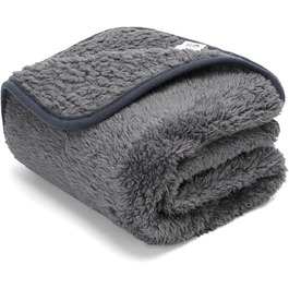 колір: сірий