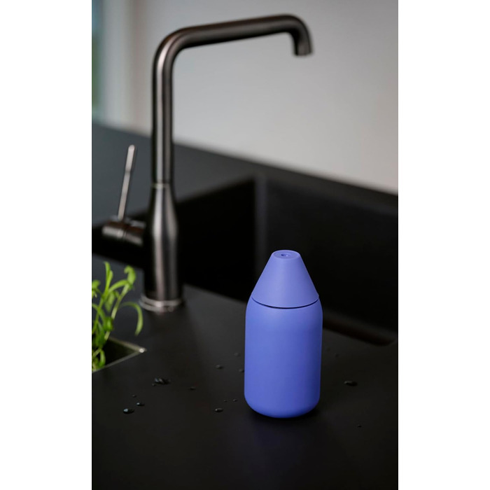 Zone Denmark Singles Dish Soap Dispenser Kitchen, Soap Dispenser, Dish Soap Dispenser, Easy Refill & Easy Dosage, Ø 7 cm, Height 15 cm, Capacity 300 ml, Indigo