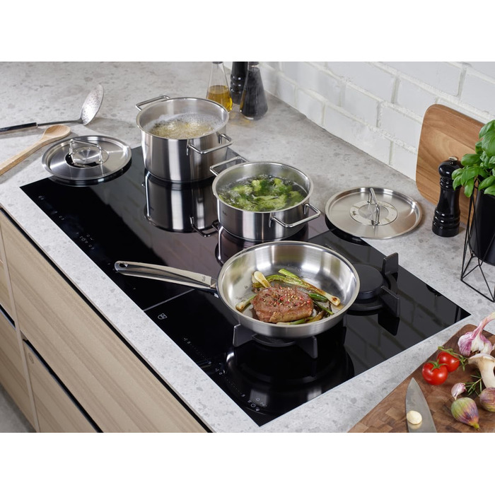 Сковорода Fissler Pure Collection Edelstahl Ø28 см, нержавіюча сталь, з внутрішньою мірною шкалою, виготовлено в Німеччині, для індукційних плит