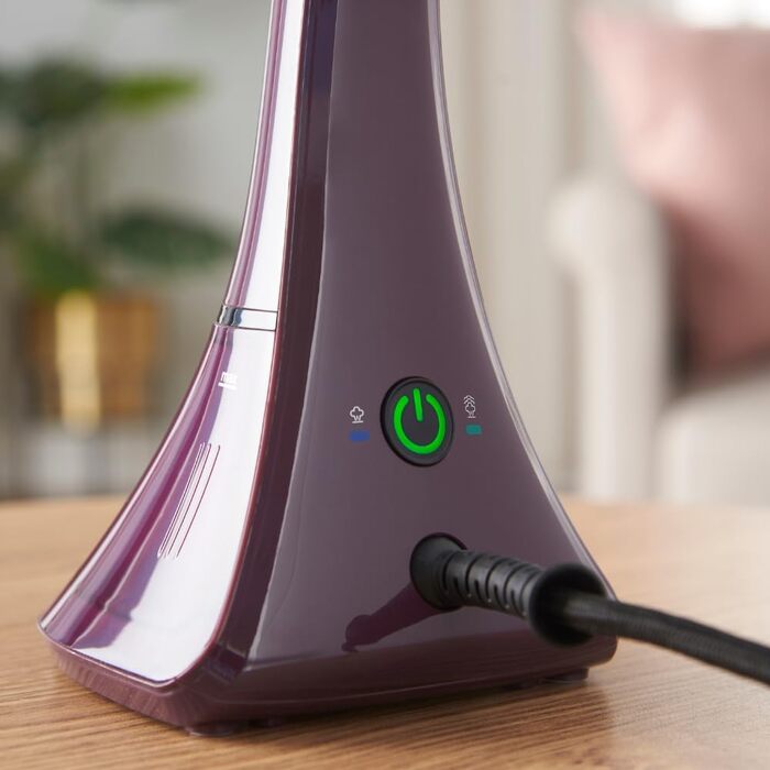 Відпарювач Russell Hobbs VacuSteam™ з технологією всмоктування: 1800 Вт, керамічна підошва, 200 мл резервуар, для всіх тканин