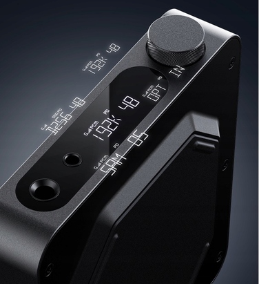 Підсилювач для навушників та ЦАП FiiO K11 R2R (чорний) з балансним виходом 4.4 мм та SE