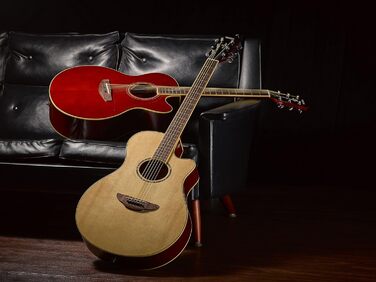 Електроакустична гітара Yamaha CPX600BL чорного кольору