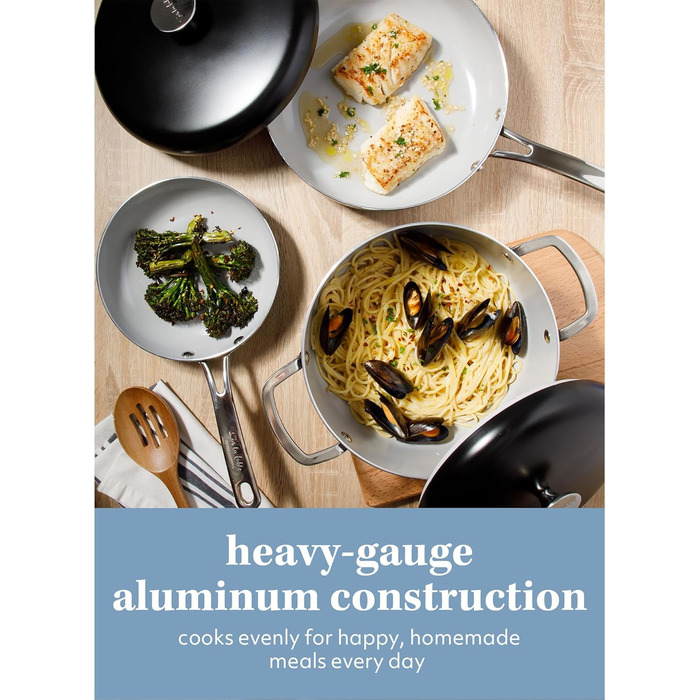 Набір кухонного посуду Sur La Table Kitchen Essentials 13-Piece, преміум-кераміка, антипригарне покриття, для індукційних плит, знімний ручка, смарагдово-зелений
