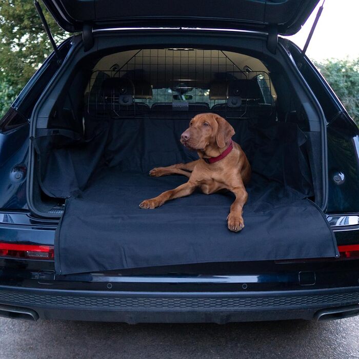 Захистне покриття для багажника Sakura SS4612 - універсальне, міцне, легко миється, стійке до розривів. Захист від бруду, води, шерсті тварин, інструментів та покупок.