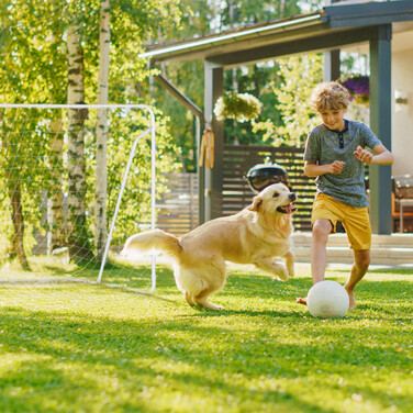 Relaxdays White Steel Football Goal