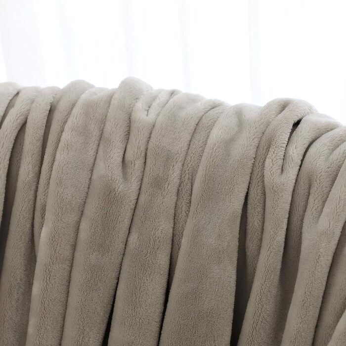 Плед Mixibaby: м'який, теплий та затишний. Ідеальний для дивана та ліжка. Розміри: [Колір]