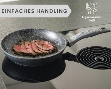 Набір сковорідок DIVORY 3 шт. (20, 24, 28 см) з антипригарним покриттям для всіх плит, включаючи індукційні. Безпечні ручки, придатні для миття в посудомийній машині. Ручки з імітацією сірого дерева.