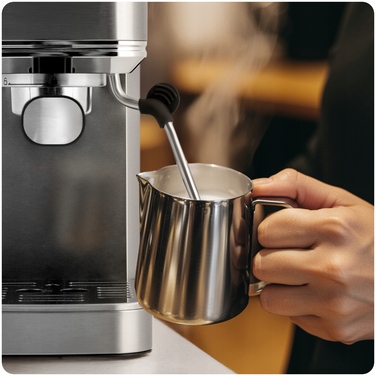 Ріжкова кавомашина Berdsen з капучинатором, 20 бар, сенсорне керування