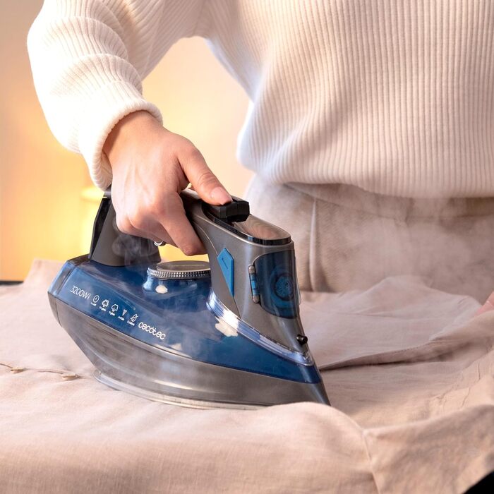 Праска Cecotec IronHero 3100 бездротова, 3100 Вт, Power Steam, 35 г/хв, 190 г імпульс, Turbo Slide підошва, автовимкнення, LCD