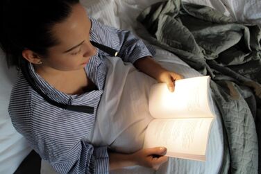 Wedo Looplight 25422101: Мобільна LED-лампа для читання з USB-C, 3 кольори світла, регульована яскравість, чорна