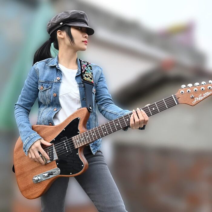 Гітарний ремінь Rayzm для акустичної, електрогітари та бас-гітари з баскліком та дизайном черепа, 6.5 см, для дорослих