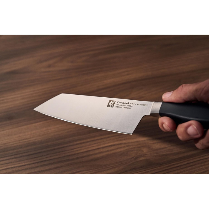 Кухонний ніж Сантоку ZWILLING Professional S, нержавіюча сталь, 17 см, чорний