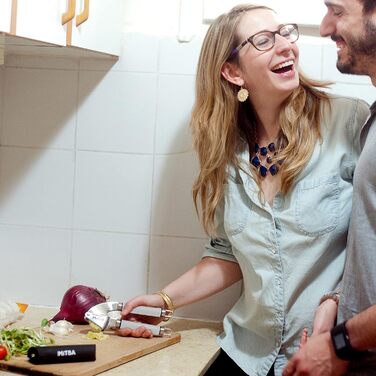 MiTBA Garlic Press Set with Non-Slip Grips - Includes Silicone Tube Peeler & Cleaning Brush