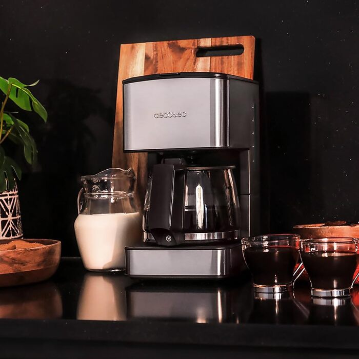 Кавомашина Cecotec Coffee 66 Smart Plus: програмована, 980W, 1,5L, механічна, для 6 чашок, з LCD-екраном, ExtemAroma-технологія, AutoClean, нержавіюча сталь