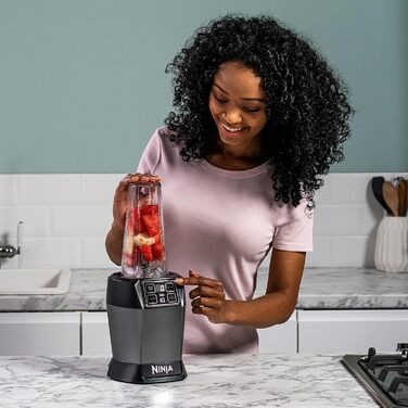 Ninja Mixer with 2 programs: Mixing & Max Mixing, Pulse function, 2 x 700ml cups with pouring lids, 1000W, dishwasher-safe, Mixer Smoothie Maker, Auto-iQ, Black BN495EU