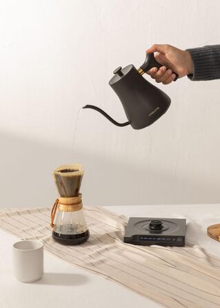 Electric Kettle 0.5L - HATTORI STUDIO - White with Keep Warm, Safety System, Thermostat, Digital Display, Temperature Indicator, 880W