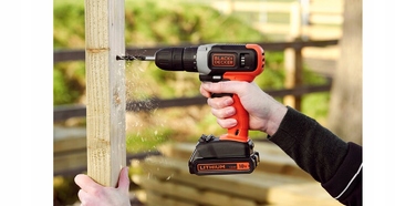 Акумуляторний шуруповерт Black+Decker 18 В BCD001C2-QW