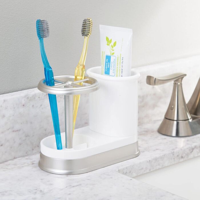 mDesign Toothbrush Holder - high-quality toothbrush holder made of plastic for bathroom sink or vanity cabinet - practical holder for toothbrushes and toothpaste - white and matte silver