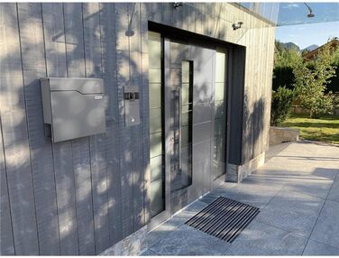 Поштова скринька Metzler Hoffmann з табличкою для імені та відділенням для газет – настінна металева, порошкове покриття, стійка до погодних умов, колір сірий алюміній Ral9007