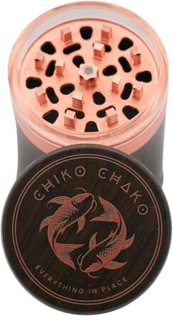 CHIKO CHAKO® Преміум гриндер у дерев’яному стилі, 4-частинний з ситом і шкребком для пилку, подрібнювач для спецій та трав, натуральний горіх