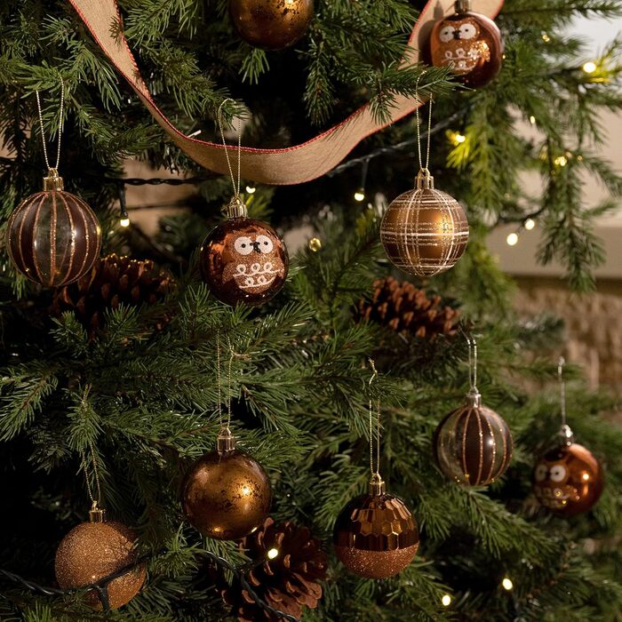 Набір ялинкових прикрас Valery Madelyn 16 шт. 6 см, червоно-зелено-золота тема, з подарунковим пакуванням