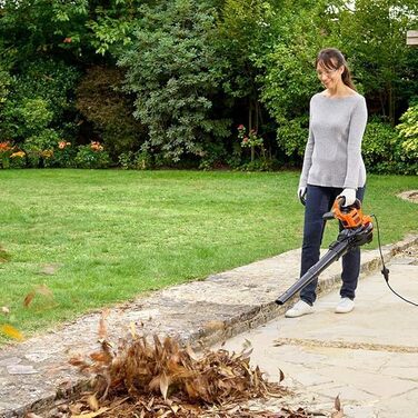 BLACK+DECKER 3-в-1 акумуляторний садовий пилосос-видувка 3000 Вт з подрібнювачем, рюкзаком-мішком 72 л, регульованою потужністю, для терас і доріжок (BEBLV300)