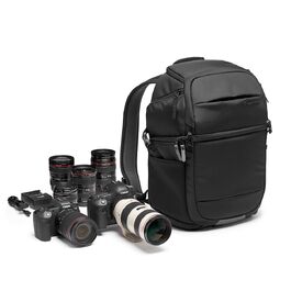 Професійний рюкзак для камер Manfrotto Advanced Fast III для бездзеркальних камер, об'єктивів та ноутбука, з бічним доступом та кріпленням для штатива