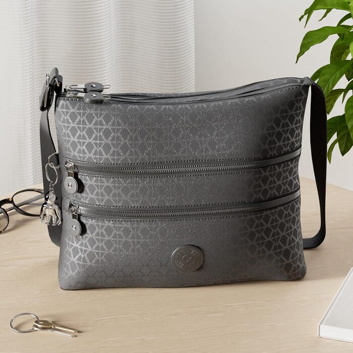 Сумка через плече Kipling Alvar Signature Emb середнього розміру для жінок