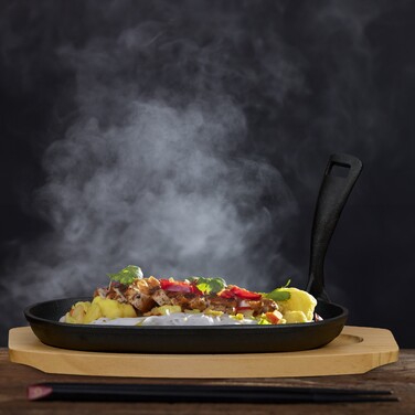 Relaxdays Serving Pan with Wooden Underplate, 2-Piece Set