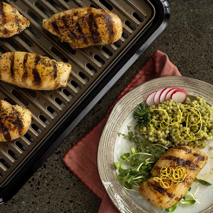 George Foreman Smokeless Grill - Indoor BBQ with Adjustable Temperature, Dishwasher-Safe Grill Plate, and Fat Tray