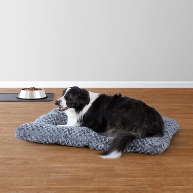 Amazon Basics Machine Washable Dog Bed for Large Dogs - Washable and Durable, 102 x 69 x 9 cm, Gray Swirl