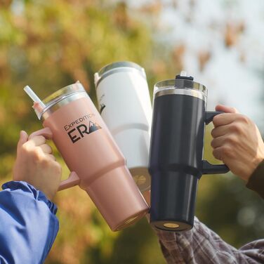 Термокружка з трубочкою 880 мл, з кришкою та ручкою, нержавіюча сталь, ізольована, велика, термокружка-чохайстер, для напоїв, подорожей, кави на виніс XXL (Чорний)