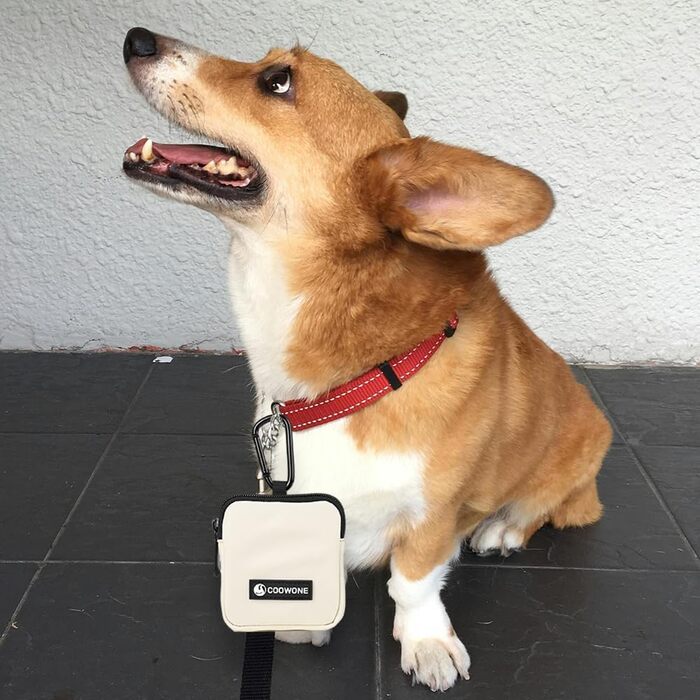 Сумка для ласощів для собак COOWONE з кликером, водонепроникна, з тримачем для пакетів, чорно-бежева