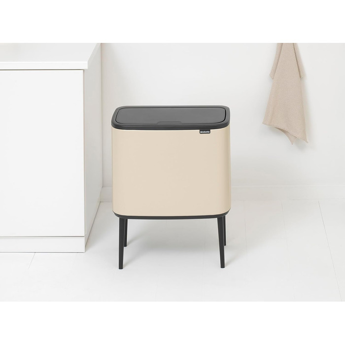 Сміттєвий відер Brabantia Bo Touch Bin на 36 л, металевий, білий, з 3 внутрішніми відрами по 11 л, 54 x 32 x 68 см