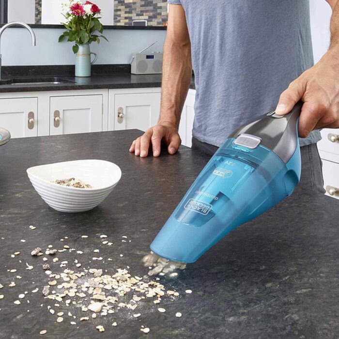 Акумуляторний пилосос 2-в-1 Black+Decker WDC215WA (вологий/сухий, 7.2V, з насадкою для вологого прибирання, станція зарядки)