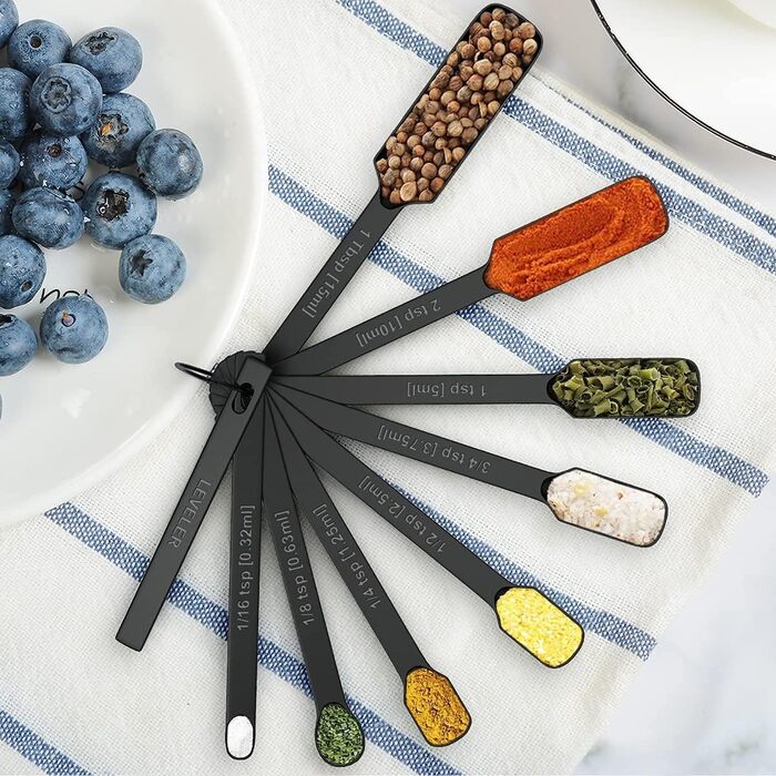 Black measuring cups and spoons, 21-piece set, including 7 stainless steel measuring cups, 8 measuring spoons, 1 leveler, and 5 mini measuring spoons, ideal for dry and liquid ingredients