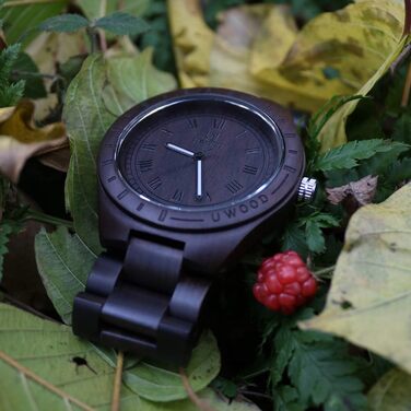 Чоловічий дерев'яний годинник Uwood Serie: аналоговий кварц, вінтажний стиль, римські цифри, сандалове дерево, ручної роботи, чорний колір