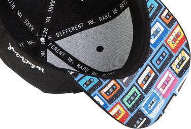 Snapback кепка Nebelkind: чорна, унісекс, регульована, стильна, бейсболка з прямим козирком, ретро