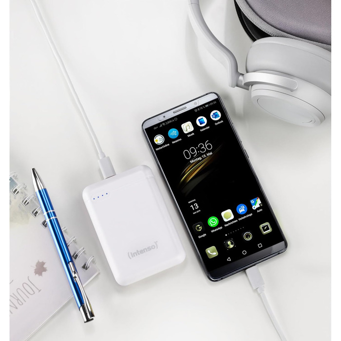 Powerbank Intenso 10000mAh XS - білий, для смартфонів, планшетів, MP3-плеєрів та цифрових камер