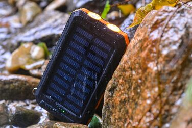 Портативний павербанк сонячний 8000 mAh з LED-ліхтариком та компасом для зарядки телефонів та гаджетів. Чорний