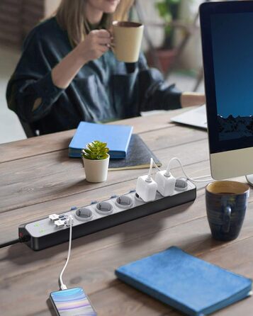 BESTEK Розподільник розеток 6-fach з USB, захист від перенапруги 900 Дж, настінний, з вимикачем, синьо-білий, кабель 3 м