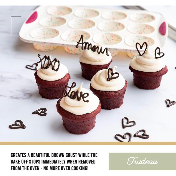 Trudeau Muffin Mold made of structured silicone, for 12 muffins, confetti/fuchsia
