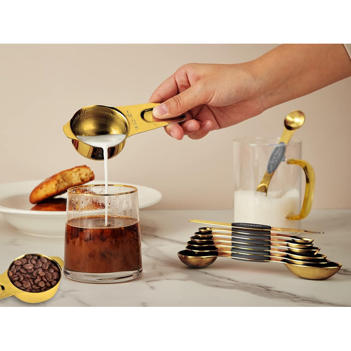 Gold-colored measuring cups and spoons, 15 pieces, 18/8 stainless steel, including 7 stackable metal measuring cups, 8 magnetic measuring spoons – ideal kitchen aids for cooking and baking