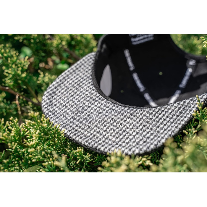 Кепка бейсболка Jumping Bird • Унісекс • Знімний козирок • Регульована • Чорна