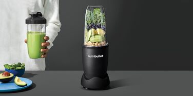NutriBullet Pro 900, Electric Blender, Food Processor, Smoothie Blender, Multifunctional Blender, 900W Power, 900ml and 710ml Cups, Matte Black, NB910MB Matte Black Packaging with Accessories