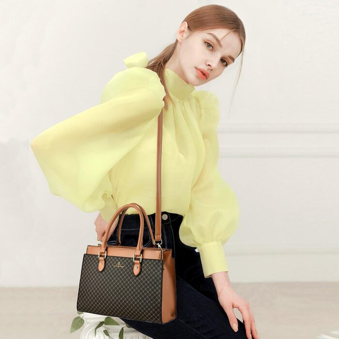 Стильна жіноча сумка-шопер Kurgool з двоколірної шкіри, трендовий дизайн, верхня ручка - кавово-коричнева